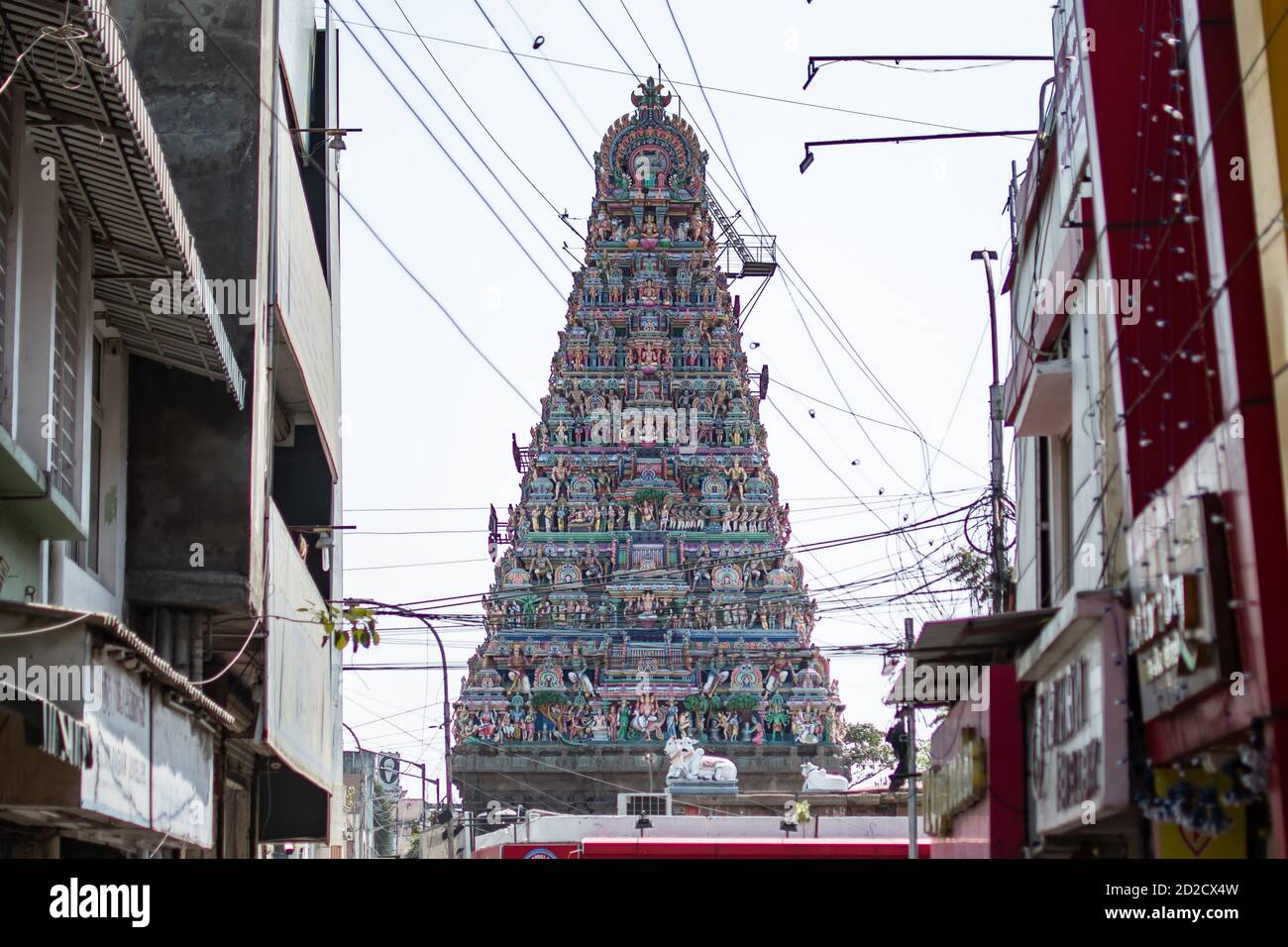 Chennai, India - 8 febbraio 2020: Vista del tempio di Kapaleeshwarar in un giorno coperto l'8 febbraio 2020 a Chennai, India Foto Stock