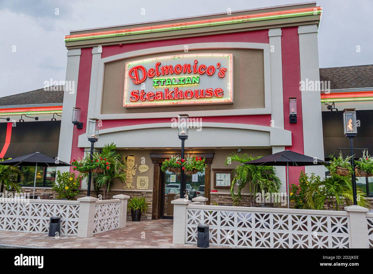 Orlando Florida, Delmonico's Italian Steakhouse, ristorante, ristoranti, ristoranti, ristoranti, ristoranti, ristoranti, caffè, bistrot, esterno, ingresso esterno Foto Stock