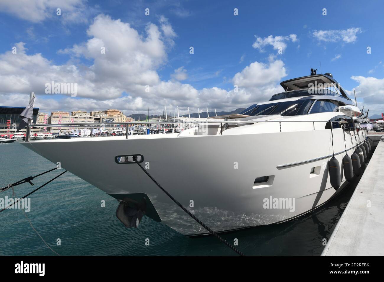 Genova, Italia. 05 ottobre 2020. 60° Salone Nautico Internazionale di Genova dura 60° Salone Nautico Internazionale, Servizio in Genova, Italia, 05 ottobre 2020 Credit: Independent Photo Agency/Alamy Live News Foto Stock