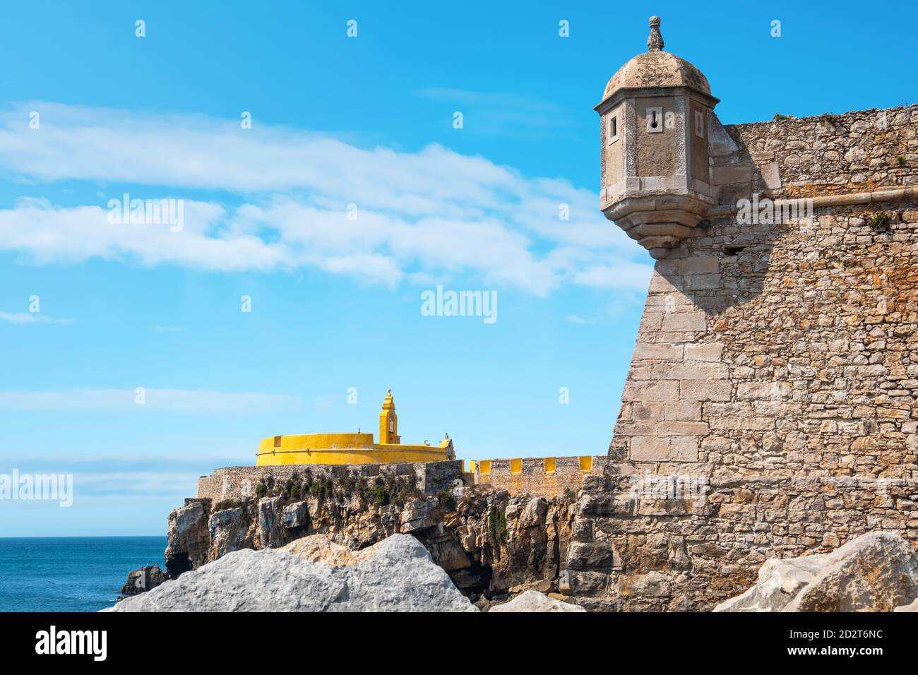 Vista sulla Fortezza di Peniche (Fortaleza de Peniche). Peniche, Estremadura, Portogallo Foto Stock