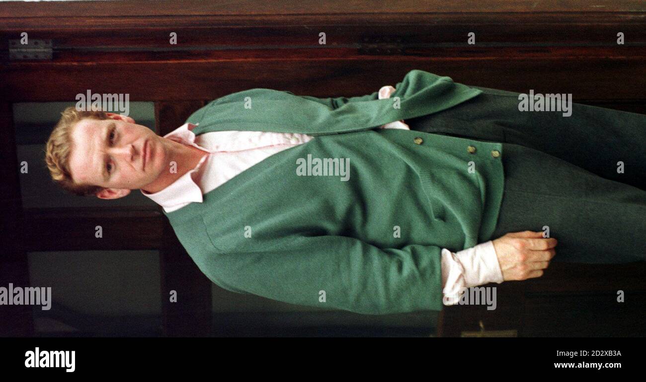 James Hewitt a casa sua a Bratton Clovelly, Devon, oggi (Martedì) dopo la pubblicazione su un giornale nazionale di still da un video film che presumibilmente lo mostra caverting con la principessa di Galles. Foto Barry Batchelor/PA Foto Stock