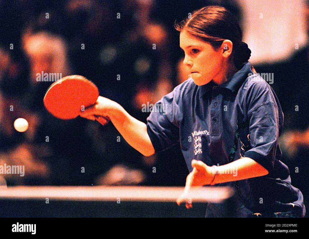 Katy Parker, che, a 12 anni, quattro mesi e 23 giorni, è la ragazza più giovane mai rappresentata in Inghilterra nel campionato del mondo di ping-pong, ha fatto una rapida ma soddisfacente uscita nelle prove preliminari del doppio misto a Manchester oggi. Parker e Michael Chan, 13 anni, di Weybridge, Surrey, sono stati picchiati 21-11, 21-14 da Eric Amoah, 17 anni, e Hagar Amo, 18 anni, in poco meno di 14 minuti. Vedere la tabella di storia di PA World. Foto di Rui Viera/PA. Foto Stock