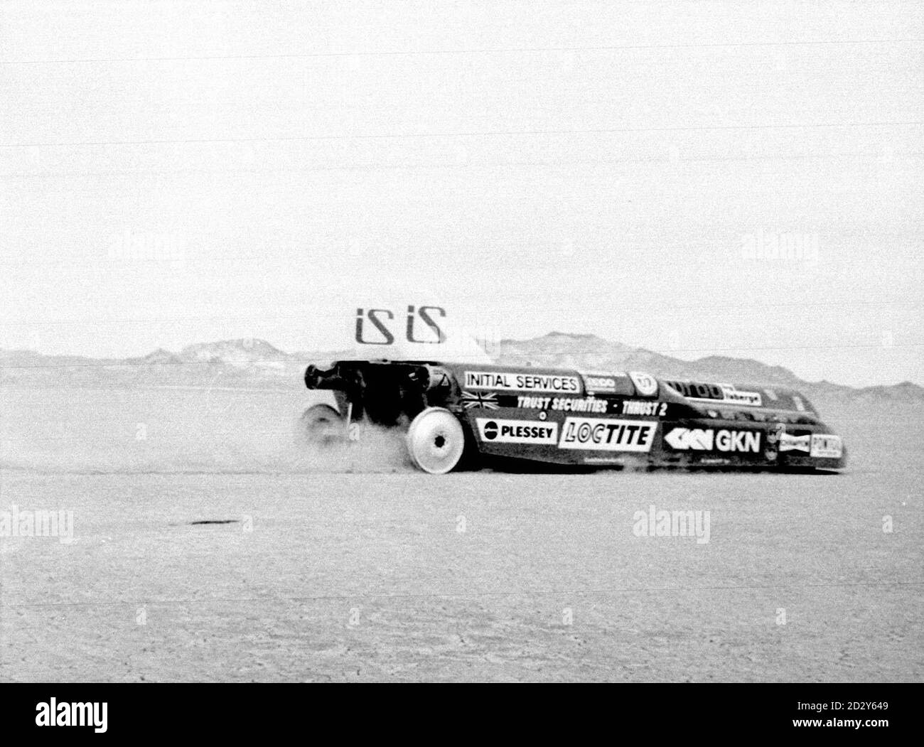 Library filer, Ref 203040-1, datato 4.11.82 di Richard Noble durante una prova della sua spinta II nel deserto del Black Rock, Nevada per il record di velocità della Terra. Foto PA. Disponibile solo in bianco e nero. Foto Stock