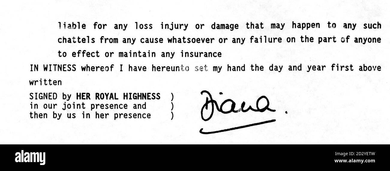La pagina finale, firmata, della volontà di Diana, Principessa del Galles, che è stata pubblicata oggi (lunedì) da avvocati, Lawrence Graham, che agiscono per gli esecutori della sua proprietà. I suoi due figli, Princes William e Harry riceveranno la maggior parte della fortuna netta per un totale di quasi 13 milioni dopo le tasse. Altri beneficiari sono i suoi 17 figliocci ed ex maggiordomo Paul Burrell. Vedere la storia di PA DIANA. Foto Stock