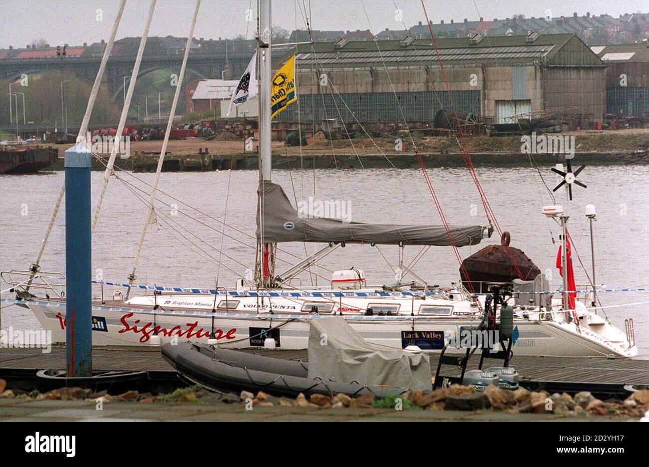 Lo yacht malato 'Signature' ormeggiato a Northumbria Marine Police Yard oggi (Sabato) in cui due membri di un equipaggio di 10 uomini sono morti, e otto sono stati portati in ospedale, dopo aver cercato di lasciare il fiume Tyne in uno yacht di 44 piedi ieri pomeriggio. Le guardie costiere hanno accusato la tragedia del malsenso dell'equipaggio nel tentativo di navigare in mare in condizioni di maltempo. Vedi la storia di PA SEA Yacht. Foto di Owen Humphreys/PA Foto Stock