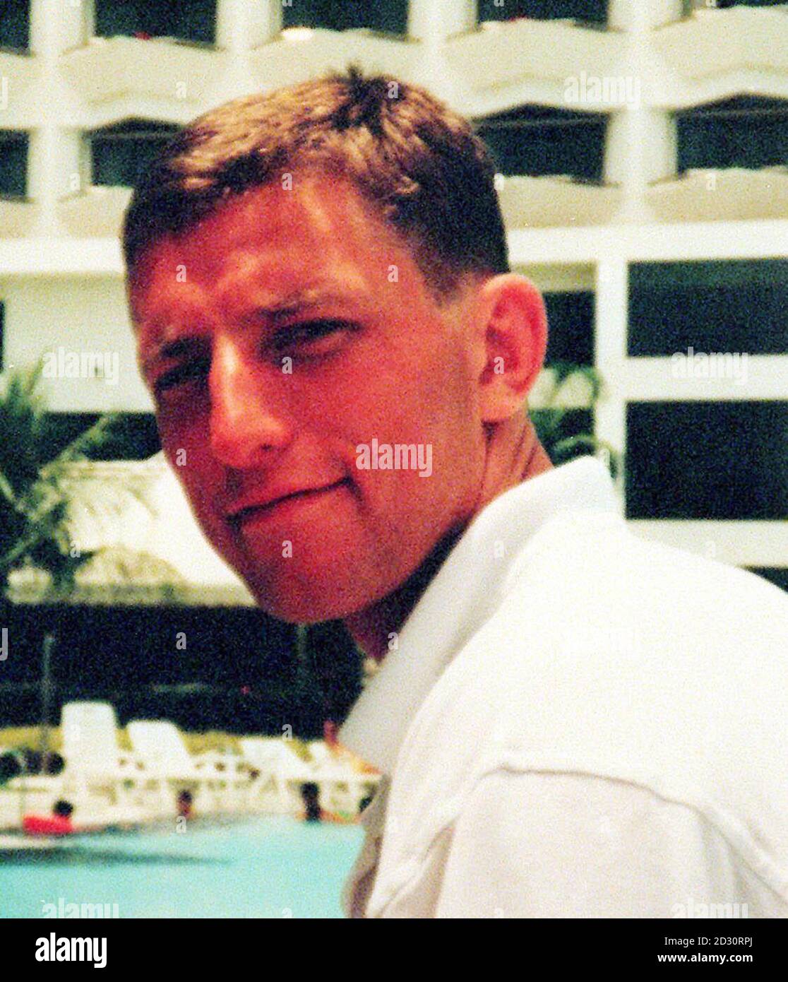 Unated Collect photo del comandante di truppe di Gurkha, il tenente Gareth John Maurice Evans. Un sevizio commemorativo è stato tenuto ad Alexandra Palace, Londra, in memoria del Lt. Gareth Evans, 25, e del sergente Balram Rai, 35. * entrambi i soldati sono stati uccisi durante le operazioni di mantenimento della pace della NATO in Kosovo. Foto Stock