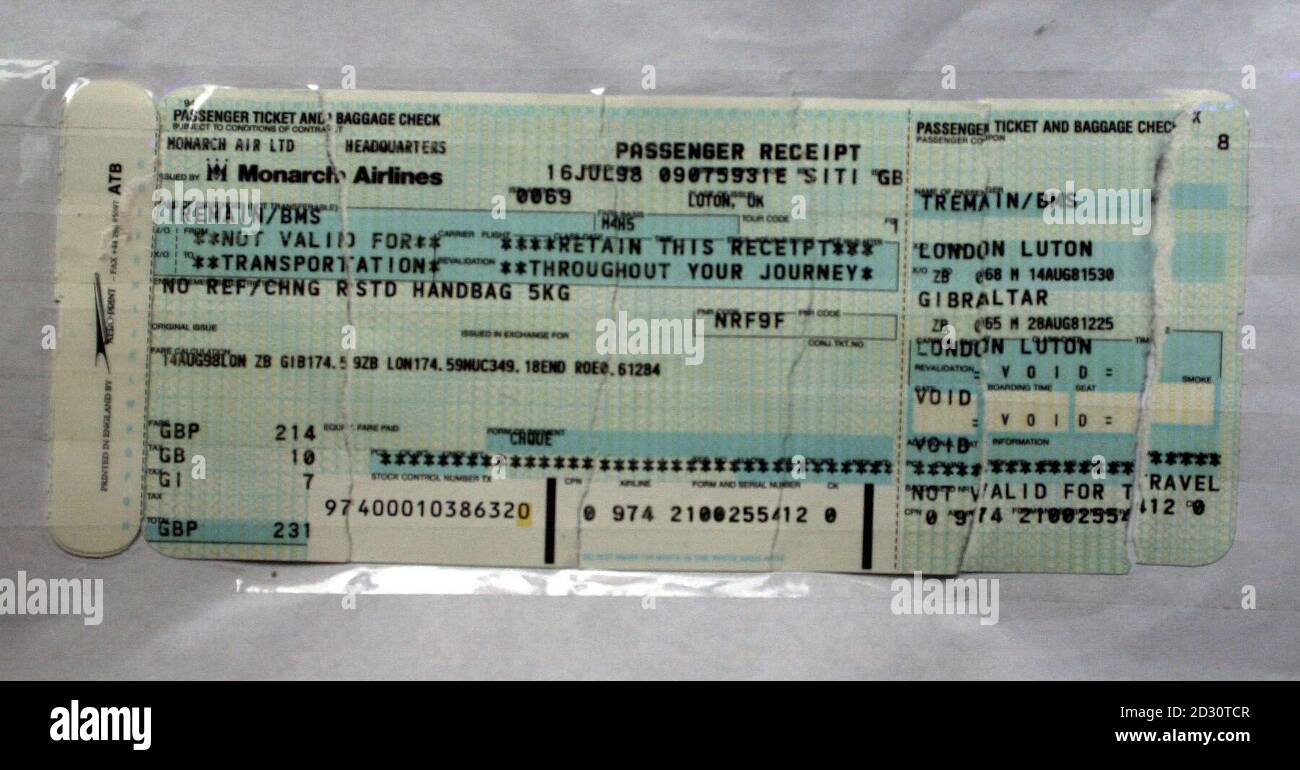 Carta d'imbarco per l'ultimo viaggio di Brenda Noye a Gibralter sotto il nome di Trestain prima dell'arresto del marito Kenneth Noye per il presunto assassinio di Stephen Cameron. Kenneth Noye, 52 anni, fu ritenuto colpevole dell'assassinio di Stephen Cameron, 21 anni. *.. Durante una lotta contro la rabbia stradale sullo svincolo di Swanley M25 a Kent il 19 maggio 1996. Foto Stock