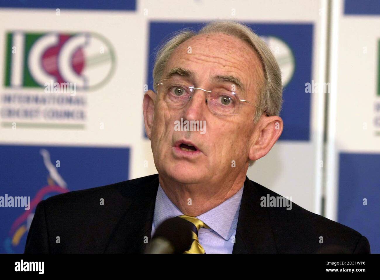 Malcolm Grey, presidente dell'International Cricket Council parla ai media durante una conferenza stampa al Lord's cricket Ground, Londra. Il Consiglio internazionale del cricket ha accettato tutte le raccomandazioni della relazione dell'unità anticorruzione per la fissazione delle corrispondenze. Foto Stock