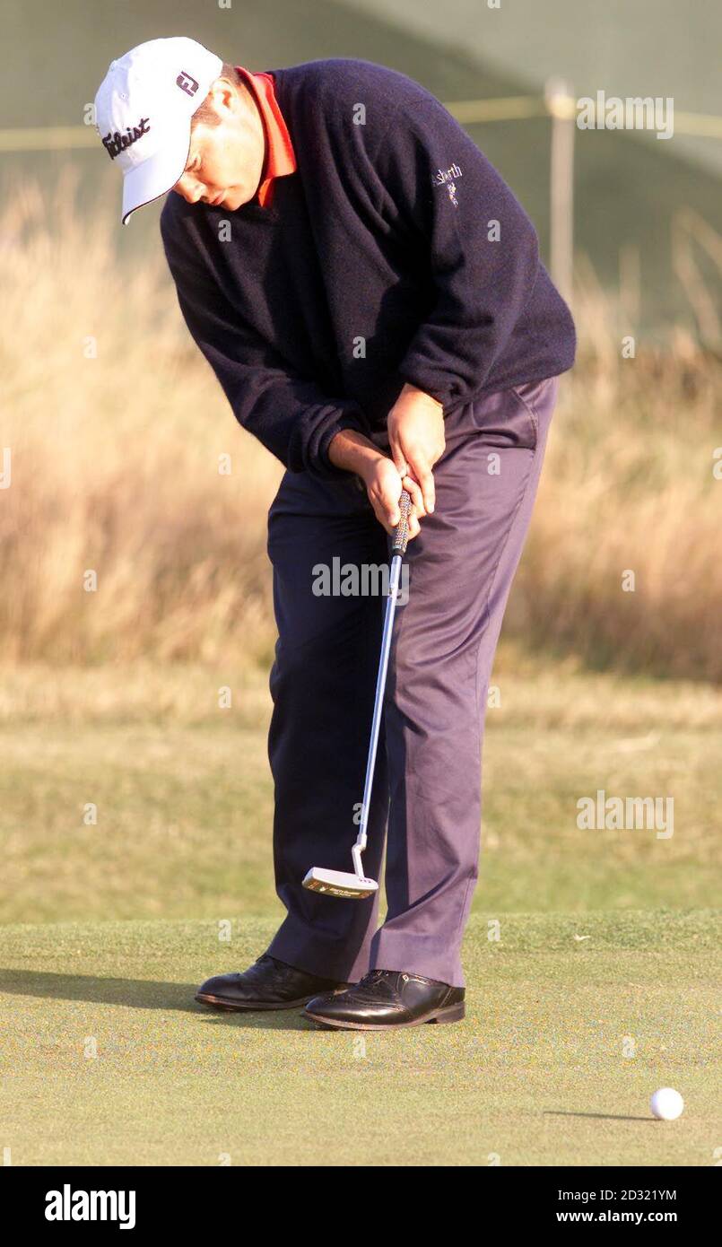 Matthew McGuire in azione in Gran Bretagna durante il primo round del 130° Open Championship al Royal Lytham & St Annes Golf Course. Foto Stock