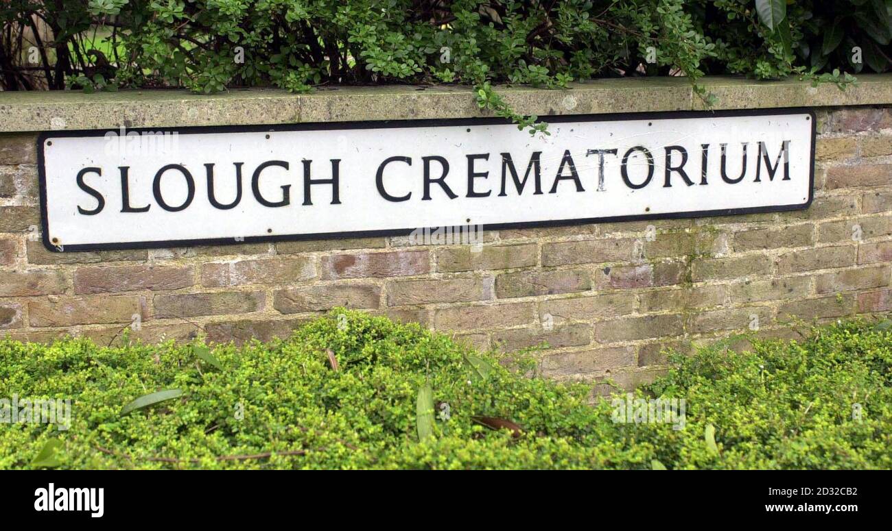 Slough crematorio, dove la Principessa Margaret, la sorella minore della Regina Elisabetta II, sarà cremata il 15/2/02 dopo un servizio funebre alla Cappella di San Giorgio, a Windsor. Morì al 9/2/02 di 71 anni. Foto Stock