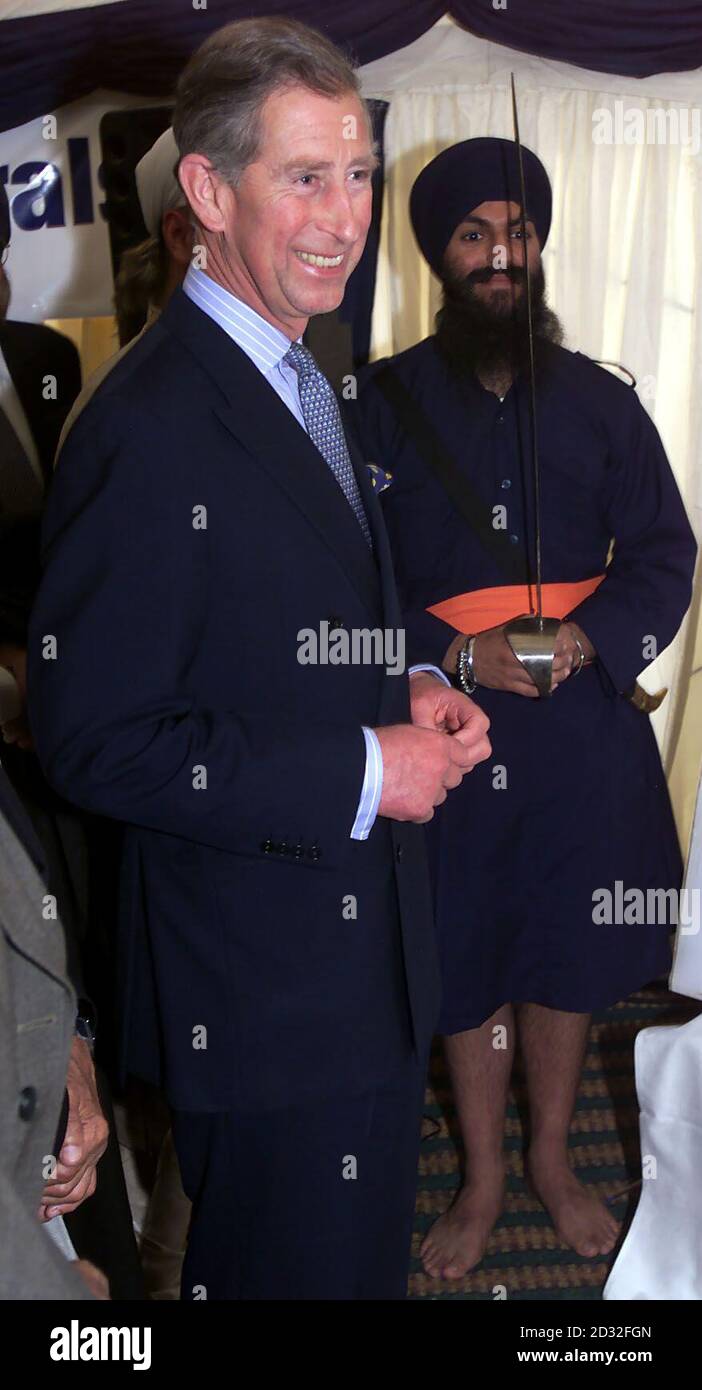 Il Principe del Galles al Wellington Arch, nel centro di Londra, dove ha aperto una mostra dal titolo 'da Jawans ai generali : Alleati leali, mostra fotografica dei soldati sikh fieri britannici durante le due guerre mondiali. Foto Stock