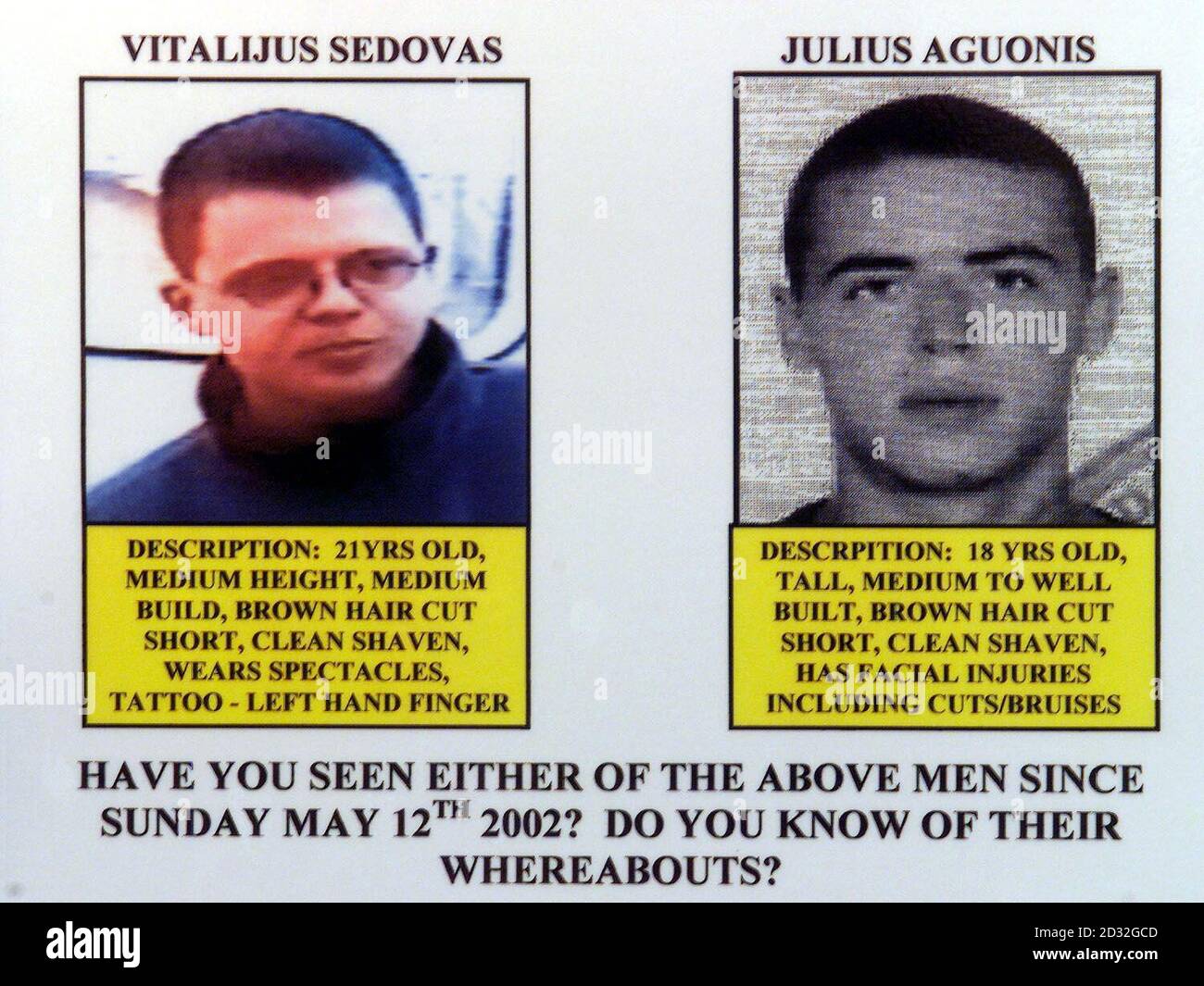 Il servizio di polizia dell'Irlanda del Nord ha pubblicato oggi un poster voluto raffigurante due uomini lituani, voluti per interrogarsi sul brutale assassinio di altri due uomini lituani, trovati vicino a Newry in Co Down. Foto Stock