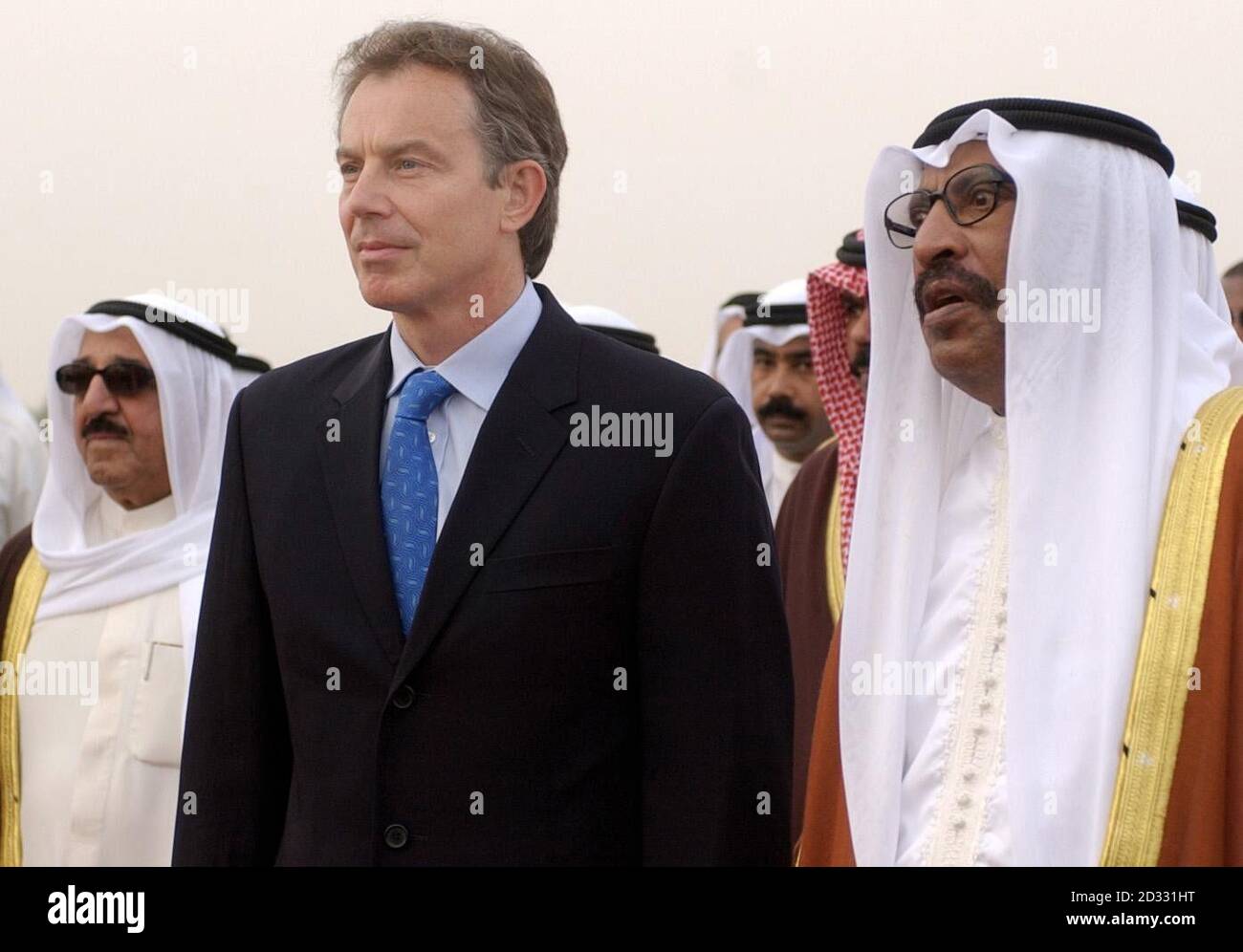Il primo Ministro Tony Blair arriva in Kuwait per colloqui con il Principe ereditario e l'Emiro. Foto Stock