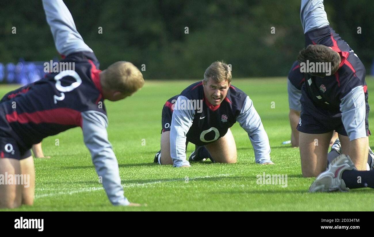 Il Capitano di rugby dell'Inghilterra Jason Leonard durante l'allenamento presso il campo di allenamento delle squadre di rugby di Englands a Penny Hill Park Hotel Baggot. Foto Stock