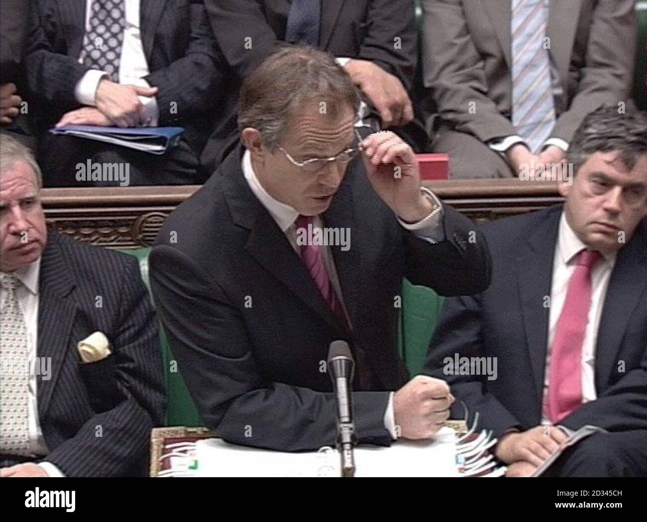 Video grab del primo ministro britannico Tony Blair durante il suo tempo settimanale delle interrogazioni alla Camera dei Comuni, Londra Foto Stock