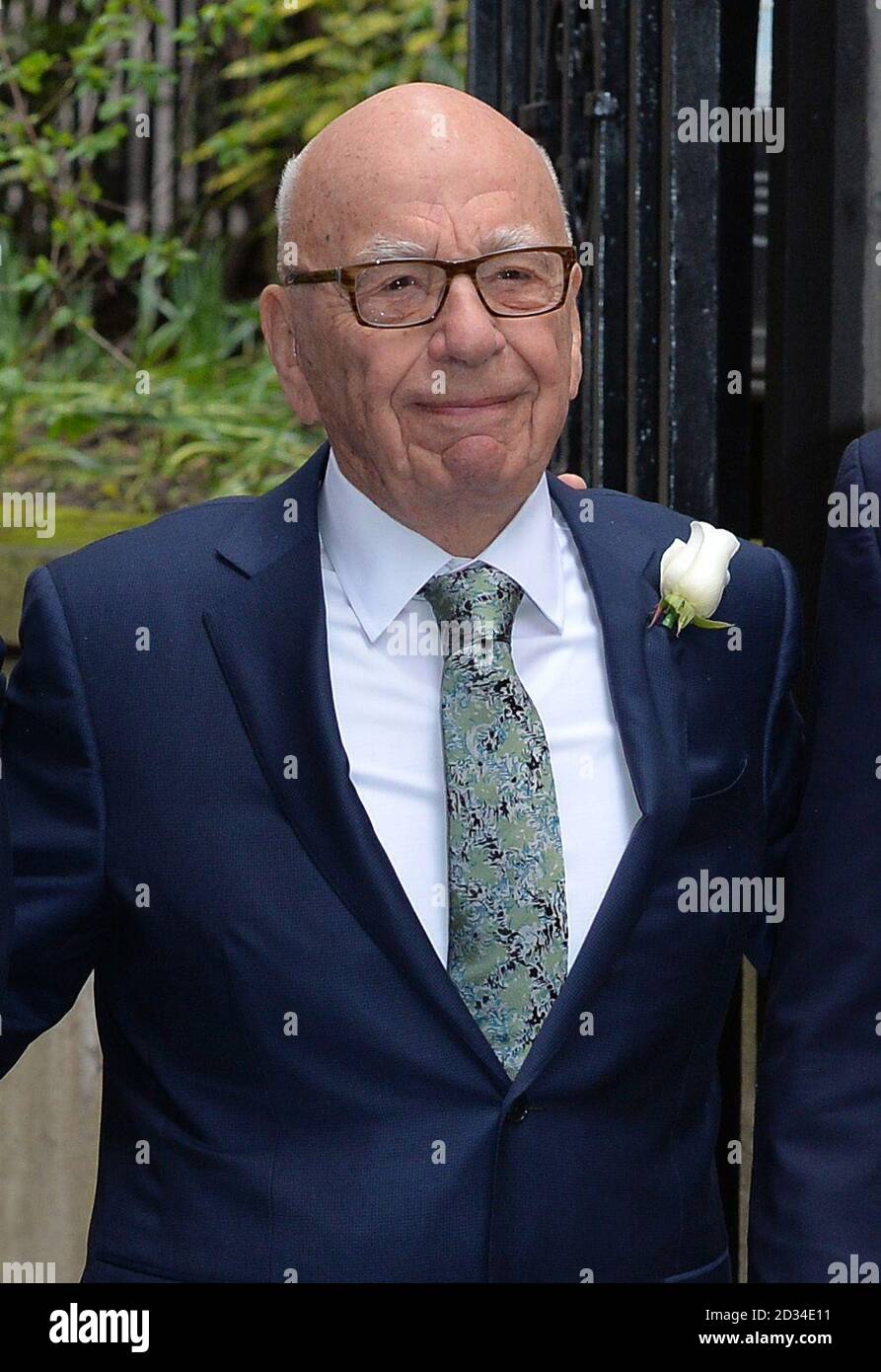 Rupert Murdoch arriva alla chiesa di St Bride a Londra per una cerimonia di celebrazione un giorno dopo che il mogul dei media ha sposato ufficialmente Jerry Hall. Foto Stock