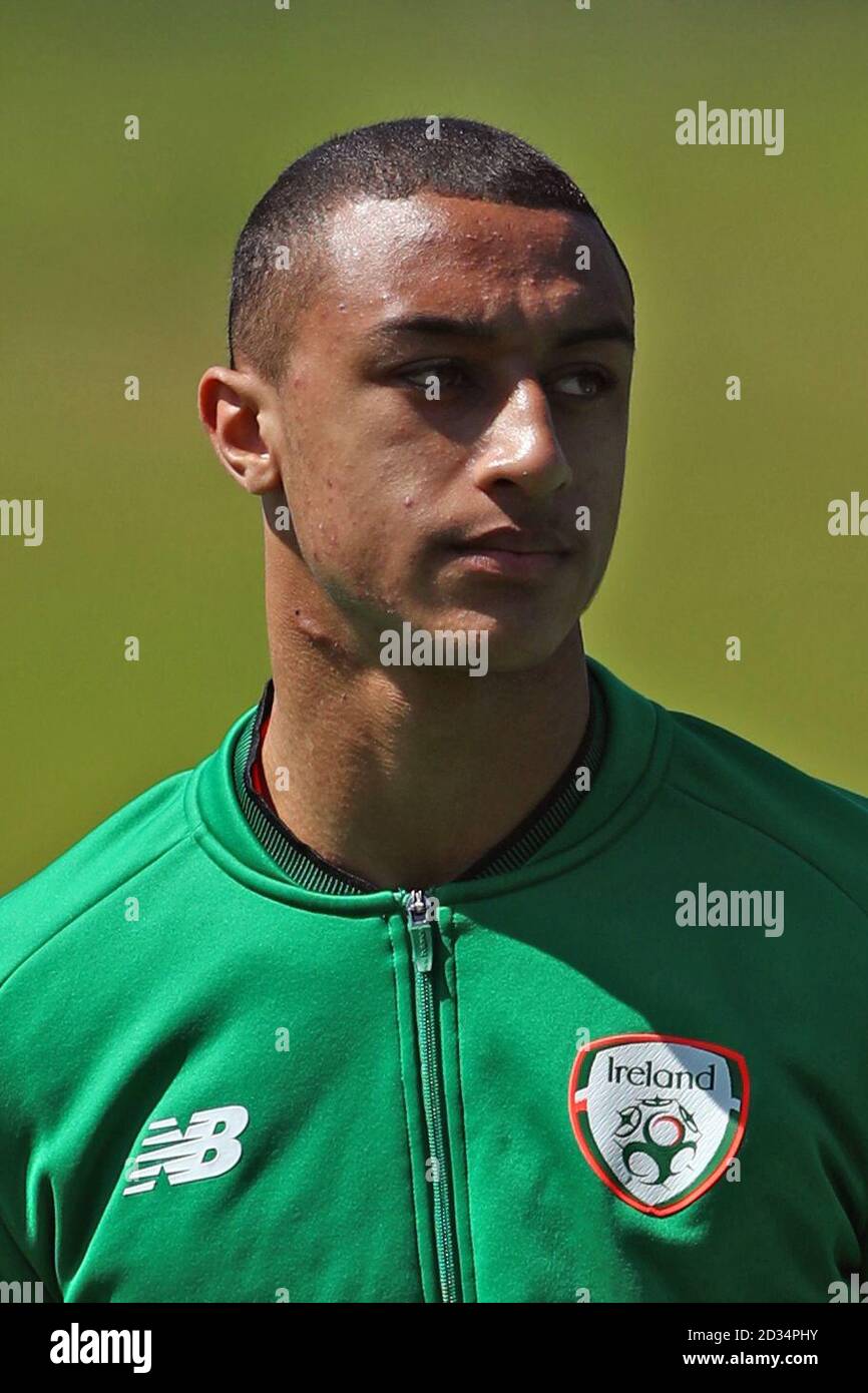 Adam Idah in Irlanda durante il Campionato europeo UEFA U17, partita del gruppo C allo stadio St George's Park di Burton-on-Trent Foto Stock