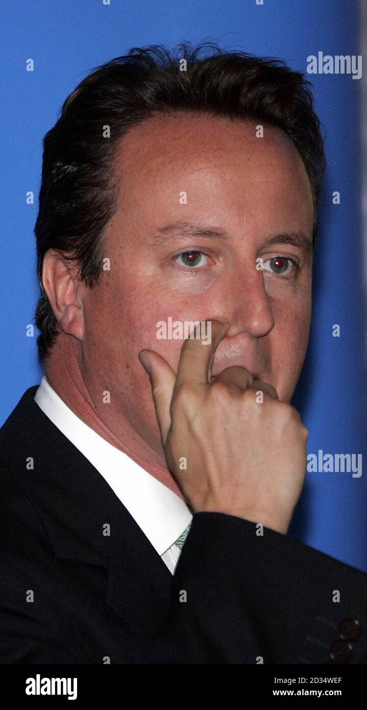 Il leader conservatore David Cameron parla al St Andrew's in the Square Church di Glasgow, dopo aver sostenuto che l'ignoranza inglese della Scozia sta danneggiando l'Unione tra i due paesi. Foto Stock