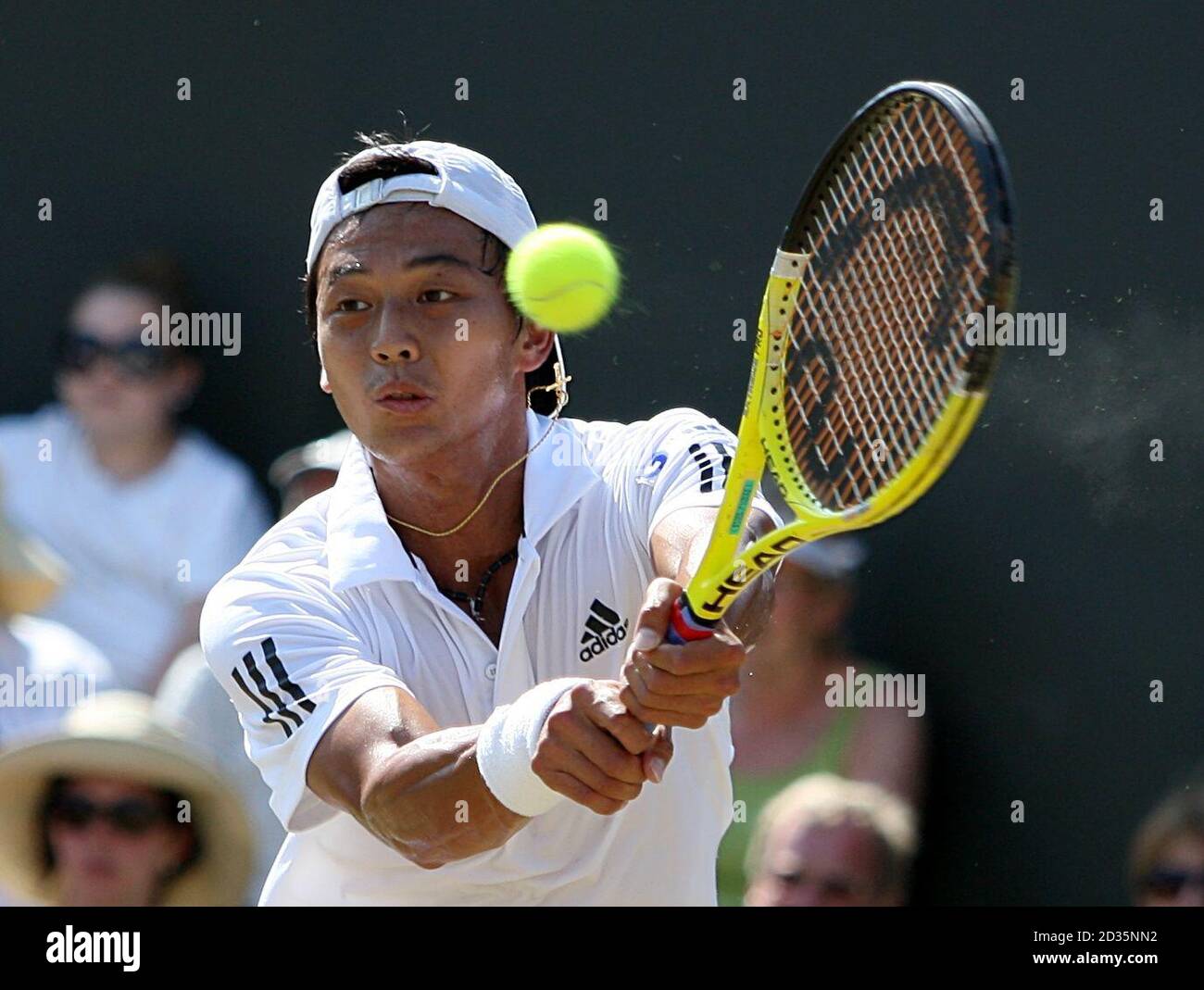 Yen-Hsun Lu di Taipei cinese in azione contro Andy Roddick degli Stati Uniti Foto Stock