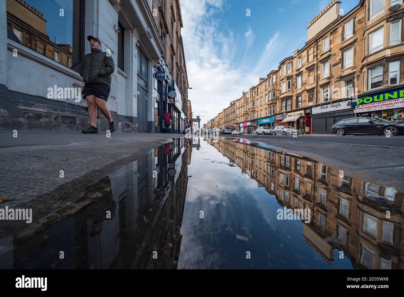 Glasgow, Scozia, Regno Unito. 7 ottobre 2020. La rivista Time out ha nominato Dennistoun nell'East End di Glasgow come uno dei quartieri più alla moda del mondo. Nella foto, vista su Duke Street. Iain Masterton/Alamy Live News Foto Stock