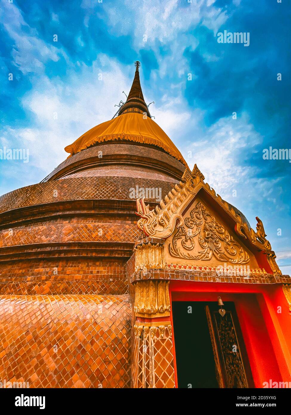 Camminando intorno ai templi di nong wang e Chao Por Lak Muang Nella città di Khon Kaen in Thailandia Foto Stock
