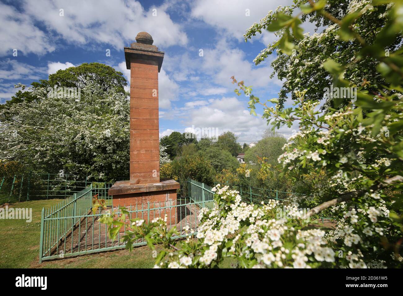 Failford, Ayrshire, Scozia, Regno Unito 20 maggio 2019 Highland Marys Monument segna l'ultimo luogo di incontro tradizionale di Robert Burns & Mary Campbell Foto Stock