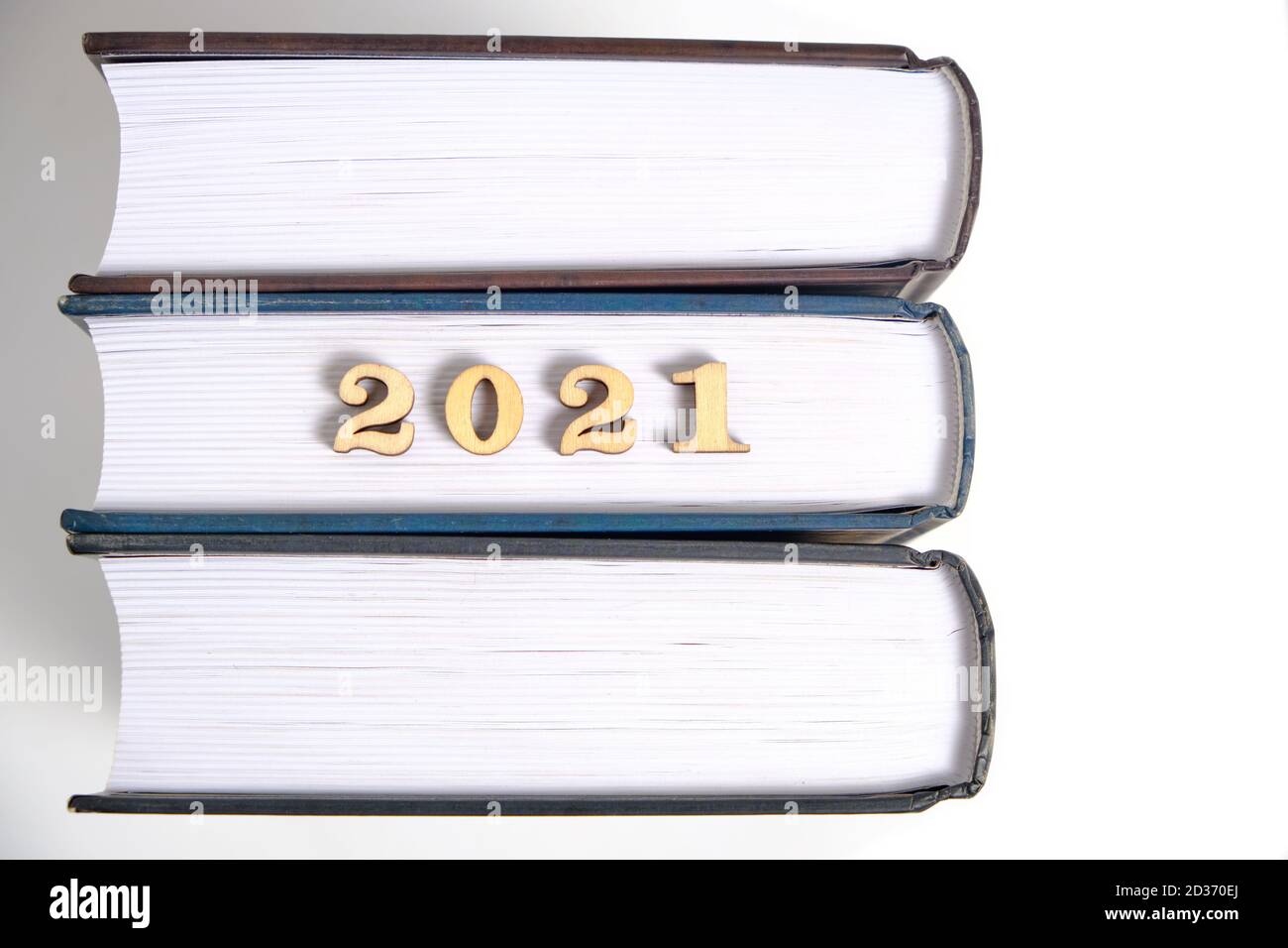 Numeri in forma di duemiloventisei anni dopo colonna vertebrale del libro Foto Stock