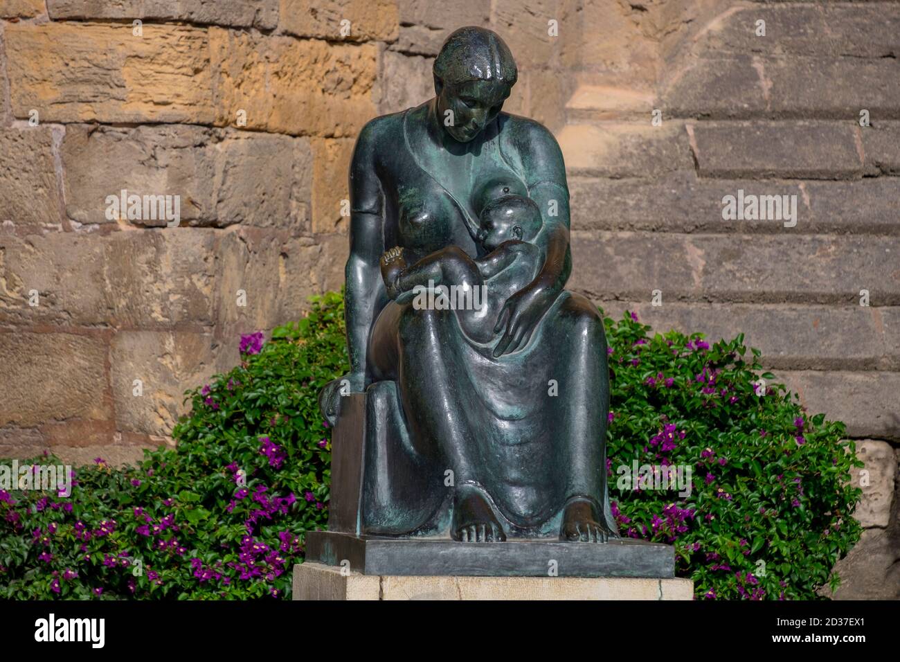 Maternidad, Màrius Vives,1940, Bronce, Passeig Dalt Murada, Palma, Mallorca, Isole baleari, Spagna Foto Stock