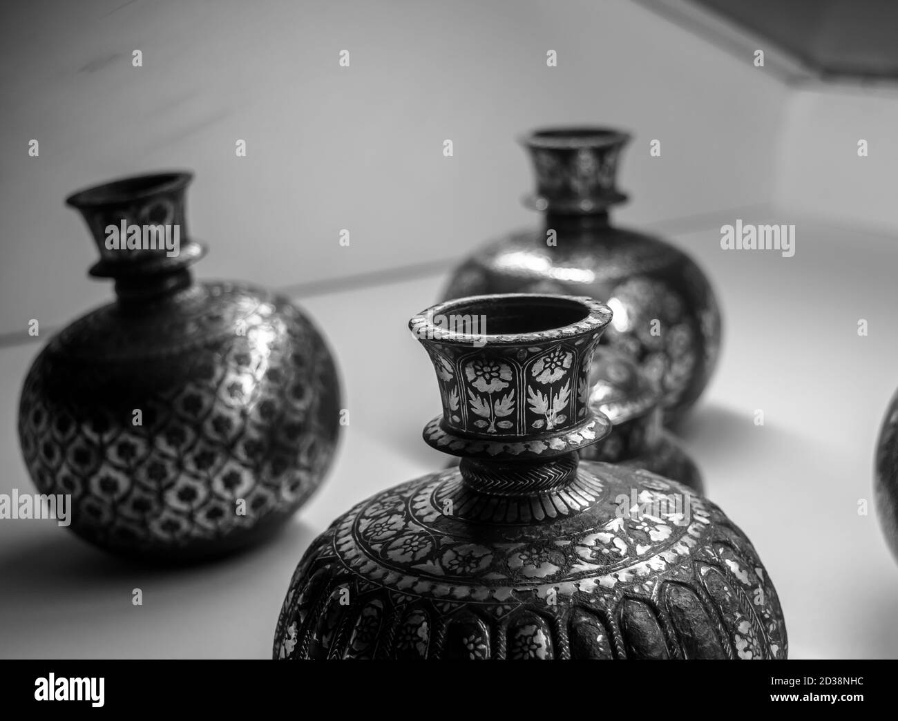 Oggetti di metallo vintage fatti a mano di mehrangarh forte di Jodhpur Rajasthan Foto Stock