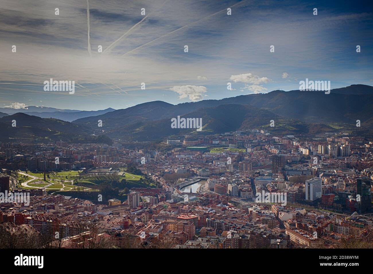 Vista panoramica sulla città di Bilbao dal monte Artxanda, Spagna Foto Stock