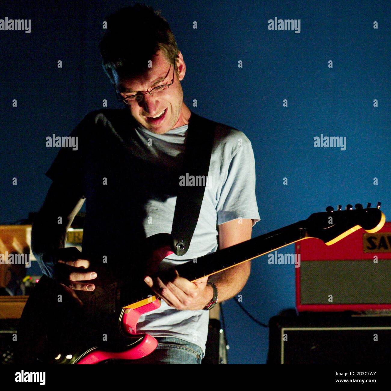 Pearl jam guitarist stone gossard immagini e fotografie stock ad alta  risoluzione - Alamy