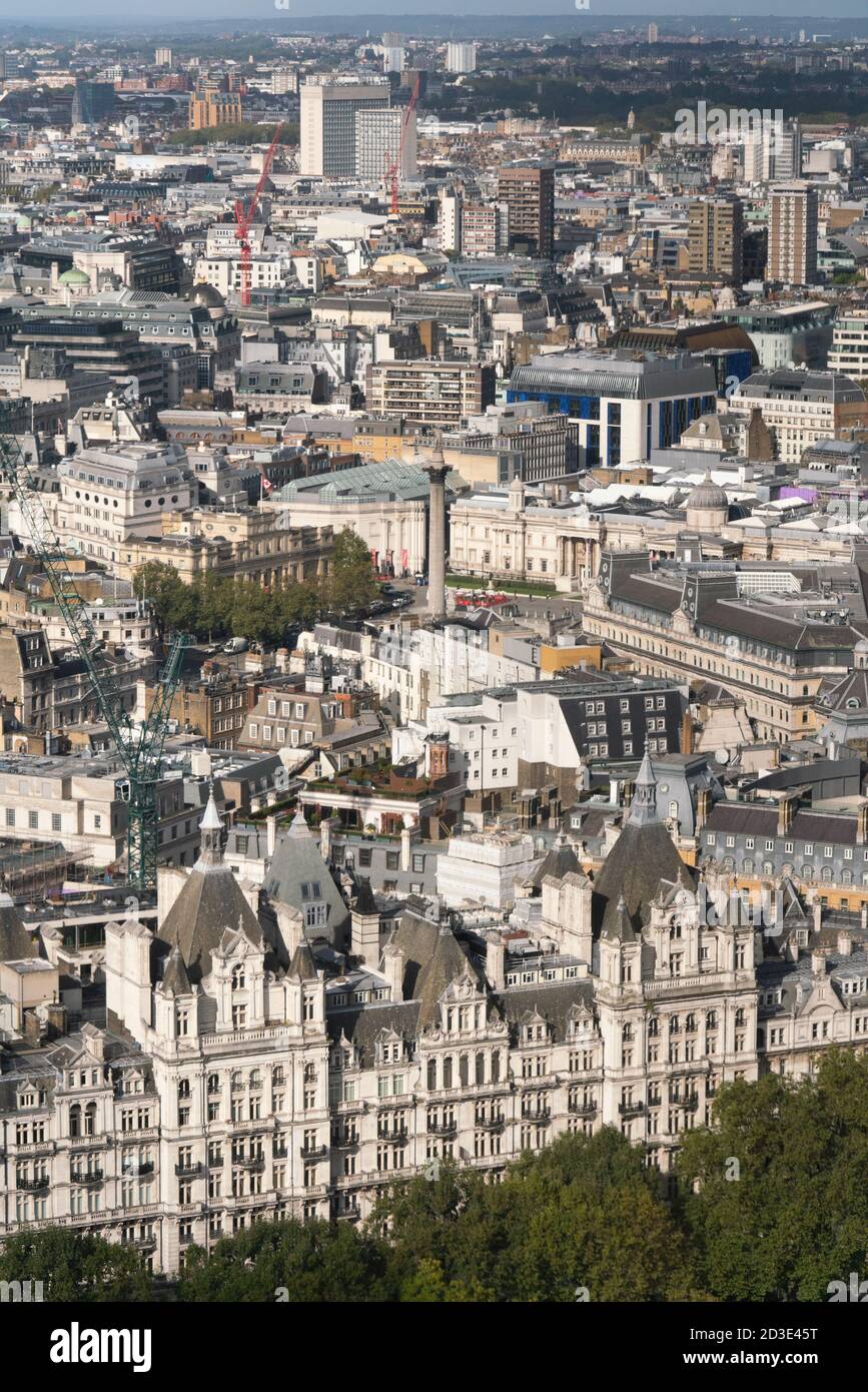 Colonna di Nelson e Trafalgar Square Foto Stock