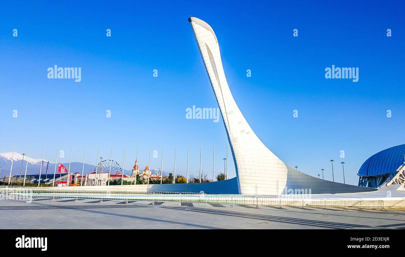 Olympic Flame Bowl in Medals Plaza. Sochi, Russia Foto Stock