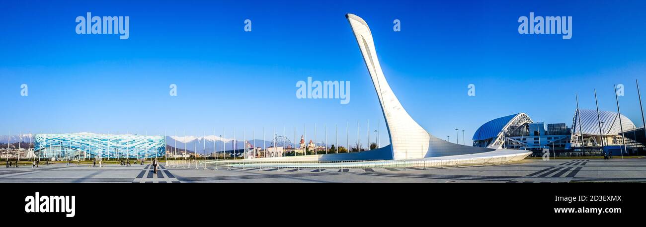Olympic Flame Bowl in Medals Plaza. Sochi, Russia Foto Stock