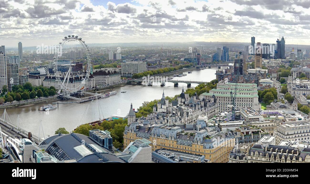 Immagine panoramica di Londra e The Eye, guardando a sud da Trafalgar Square durante la pandemia del 2020 Foto Stock