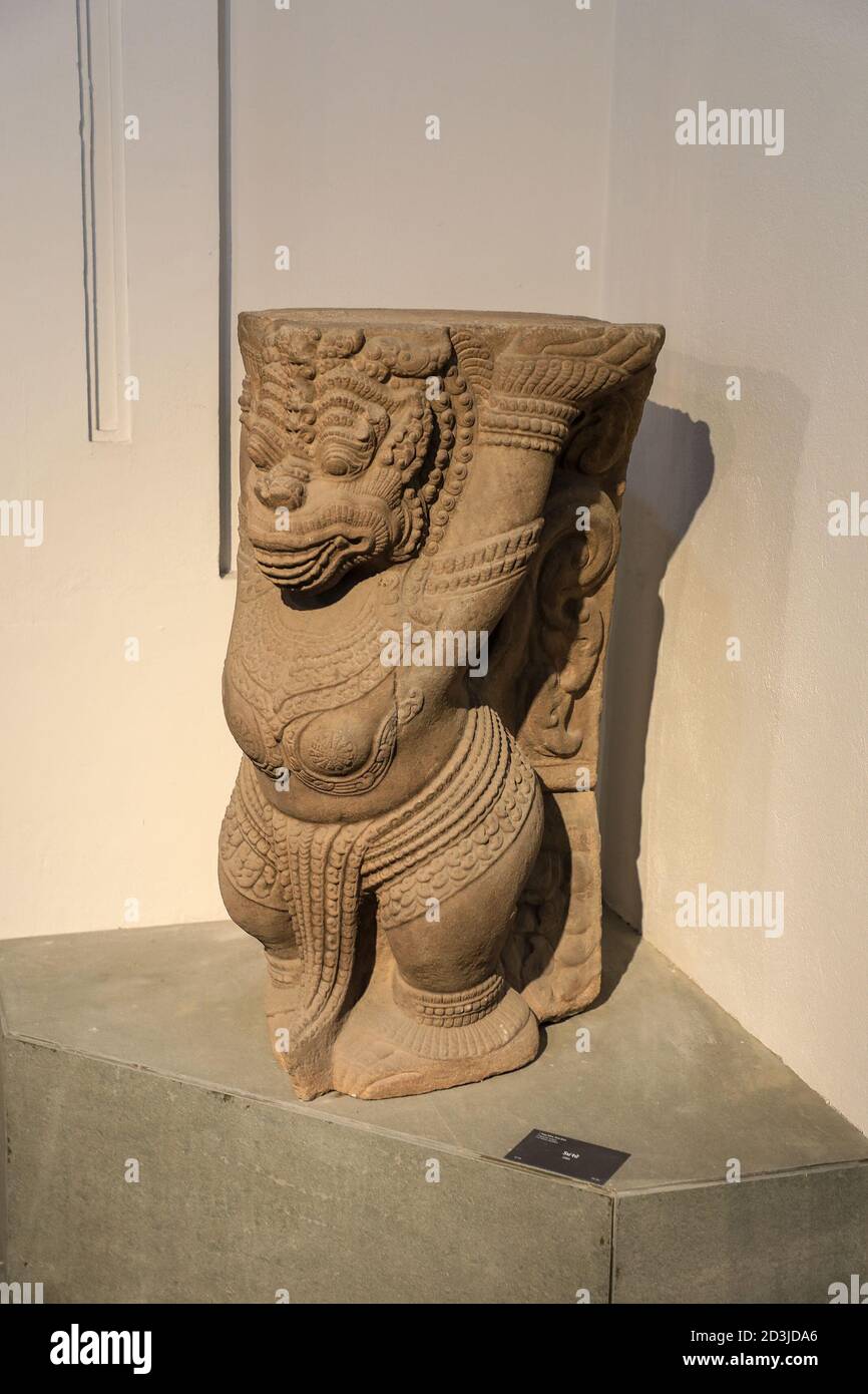 Una scultura di un leone al Museo di Cham Sculpture, Danang, Vietnam, Asia Foto Stock