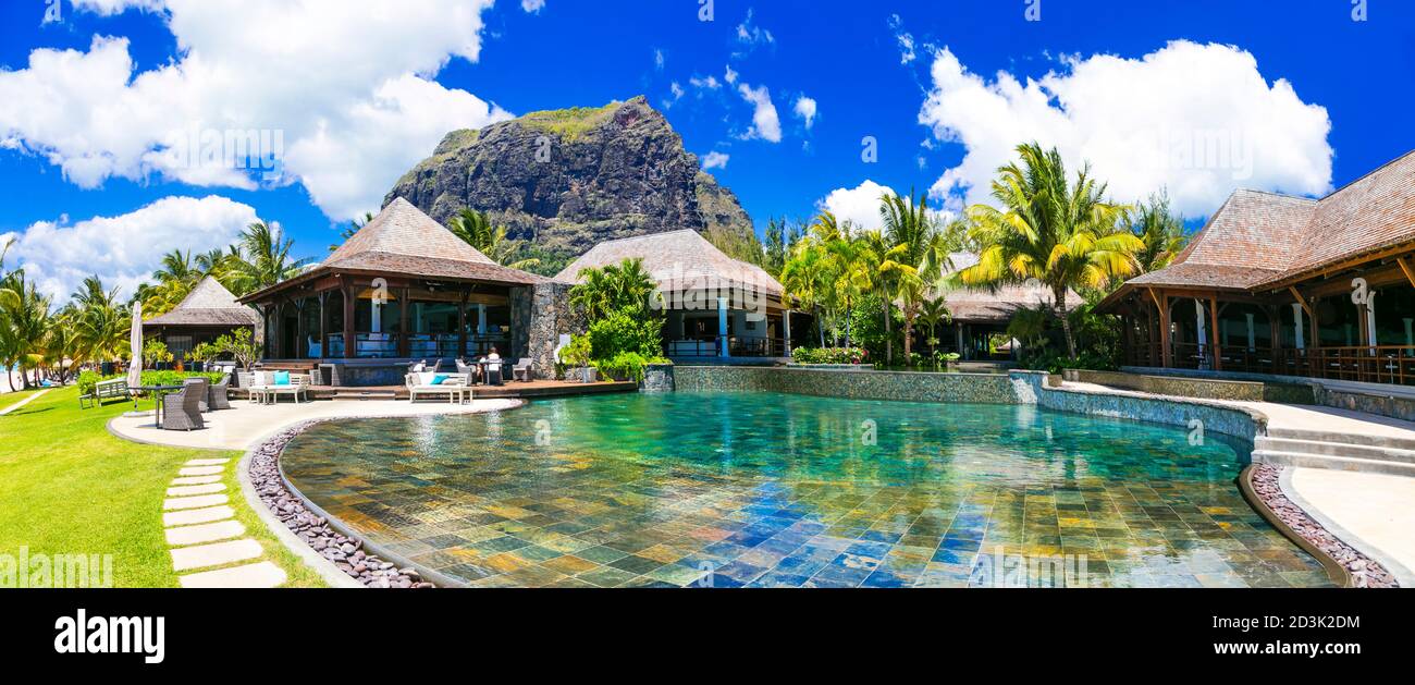 Resort di lusso Lux le Morne, isola di Mauritius. Lounge bar vicino alla piscina. novembre 2016 Foto Stock