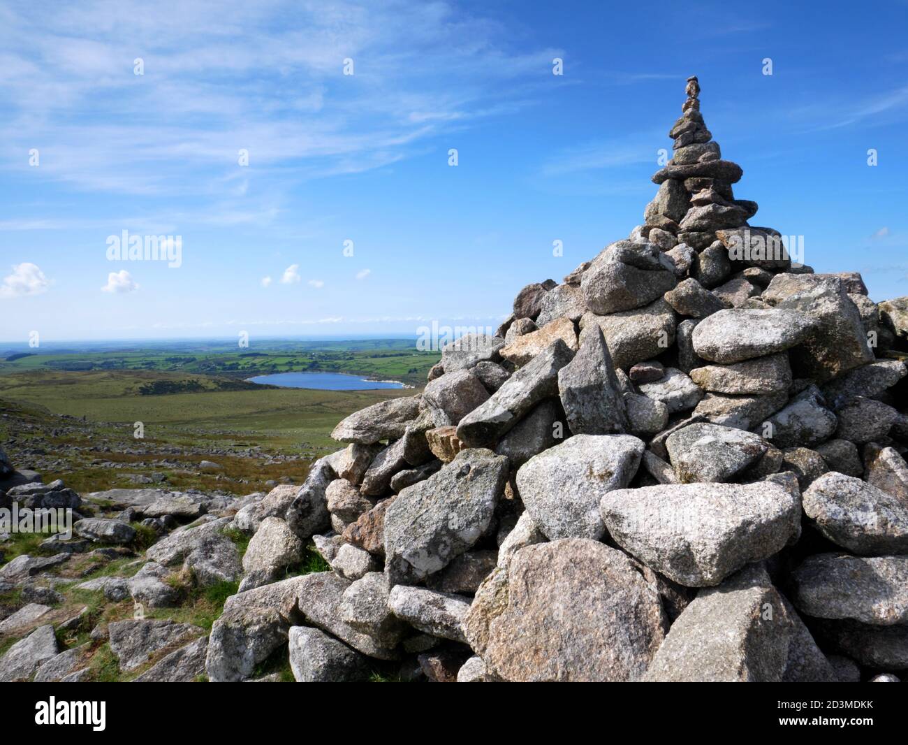 Una pila di roccia alla cima di Roughtor, Bodmin Moor, Cornovaglia. Foto Stock
