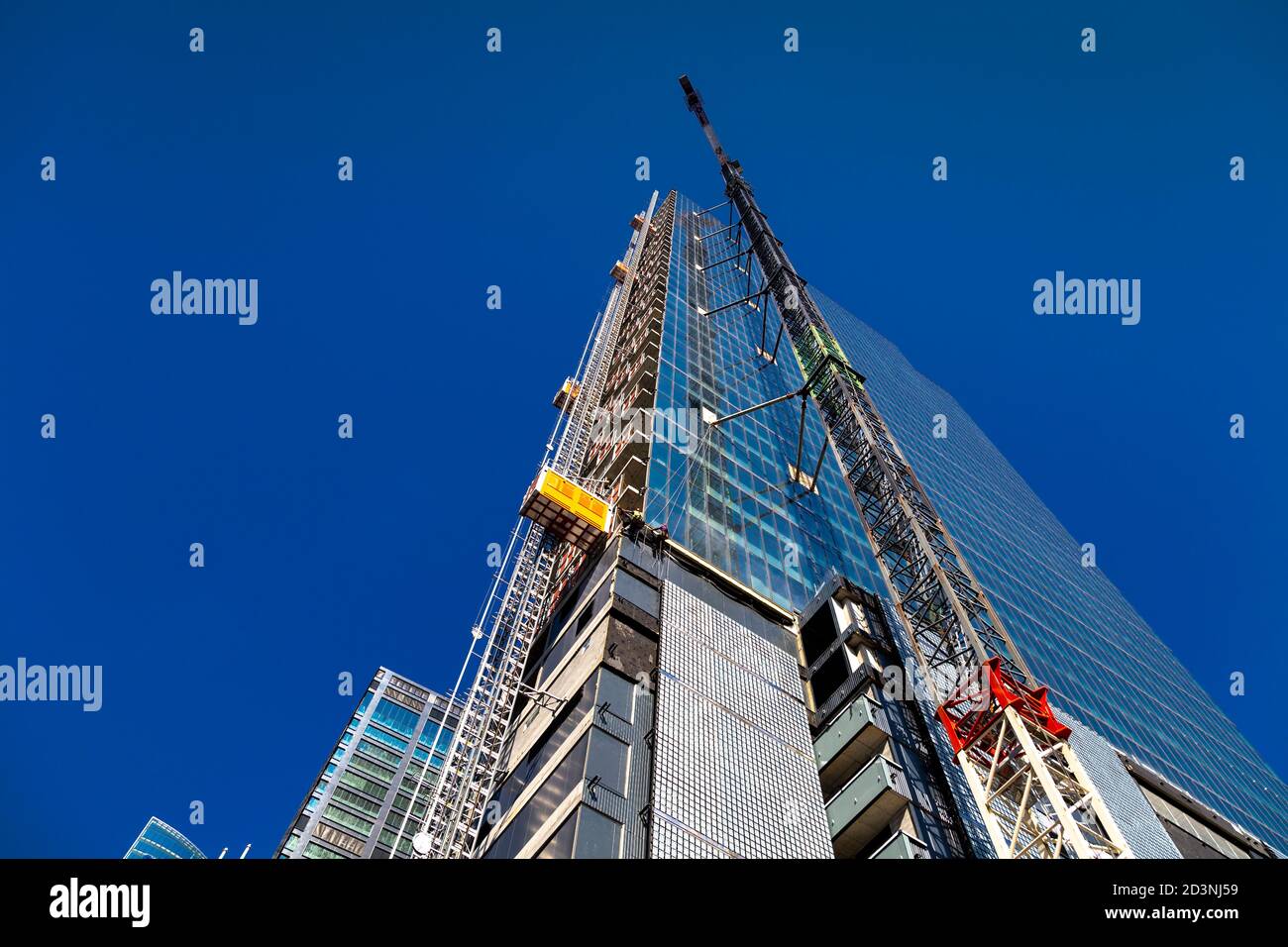 Settembre 2020 - gli edifici del mozzo di Varsavia in costruzione come parte del progetto di modernizzazione della città, Varsavia, Polonia Foto Stock