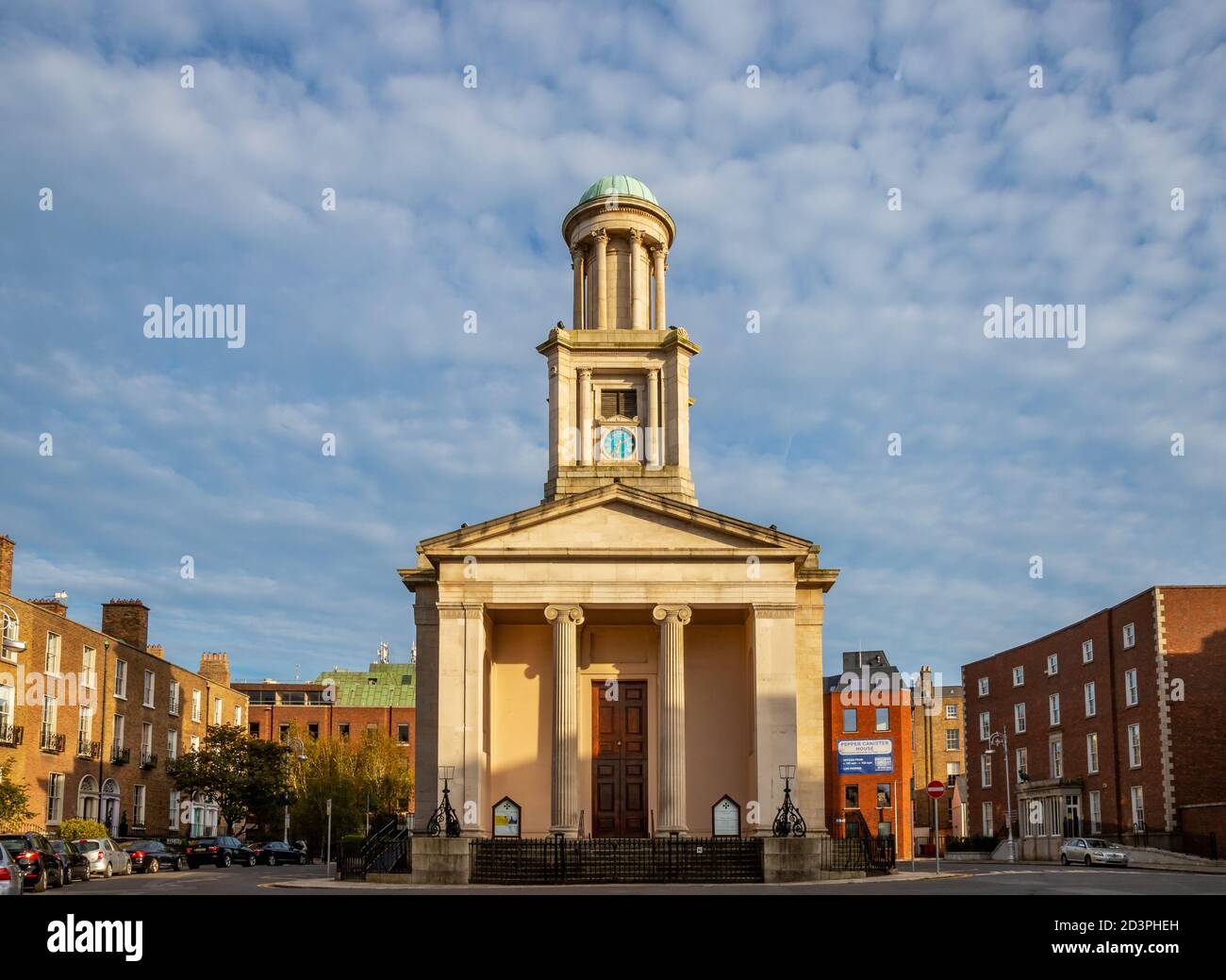 Chiesa di Santo Stefano, conosciuta come il canister Pepper, cappella georgiana di facilità costruita dalla Chiesa d'Irlanda nel 1824. Vista frontale Foto Stock