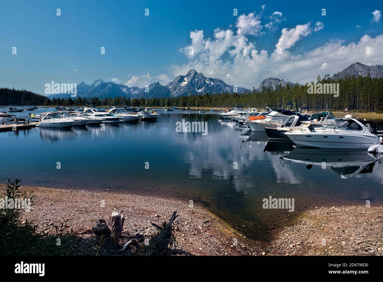 Jackson Lake e Coulter Bay Marina, Grand Teton National Park, Wyoming, Stati Uniti Foto Stock