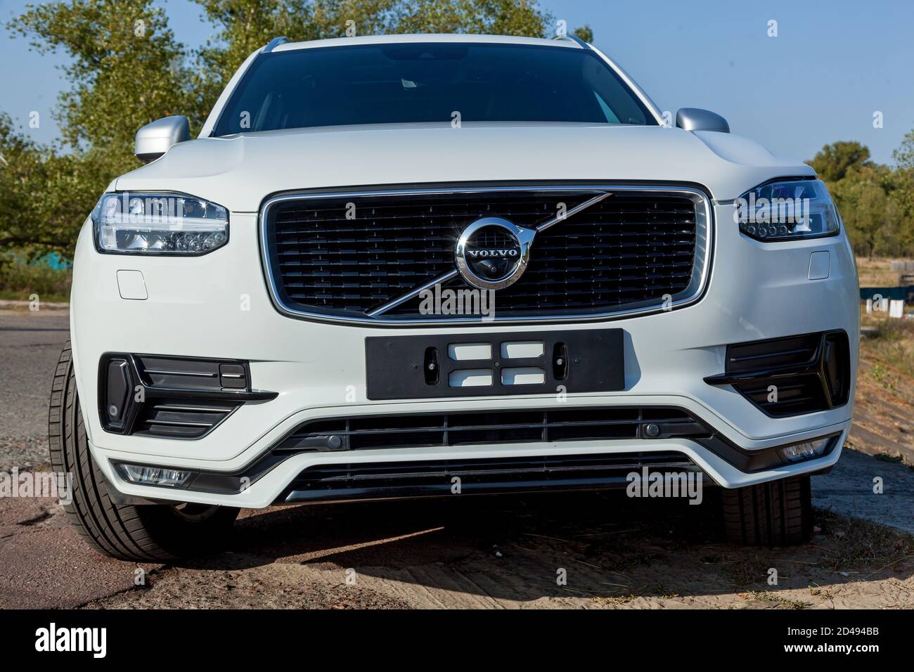 Ucraina Kiev 26 settembre 2020: Volvo XC90 è il primo SUV di Volvo Cars. Progettato con i valori fondamentali di Volvo in termini di sicurezza, ambiente, affidabilità e. Foto Stock