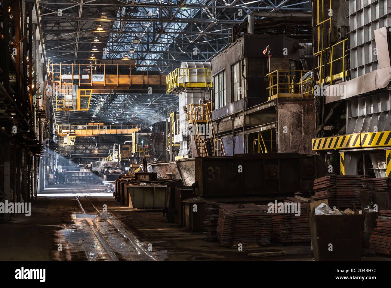 Interno della sala metallurgica in una fonderia di rame Foto Stock
