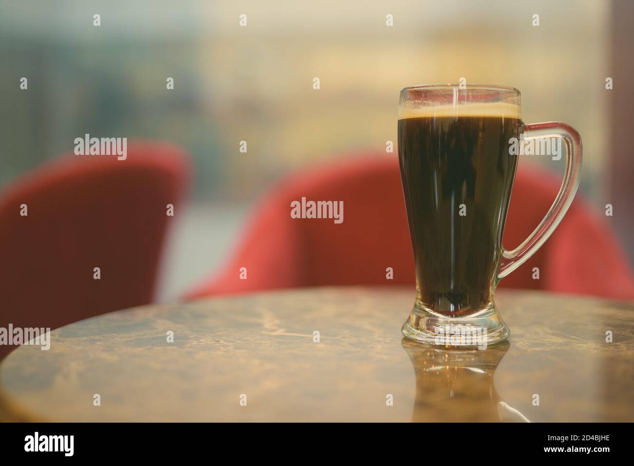 Close-Up di caffè nero con profondità di campo Foto Stock