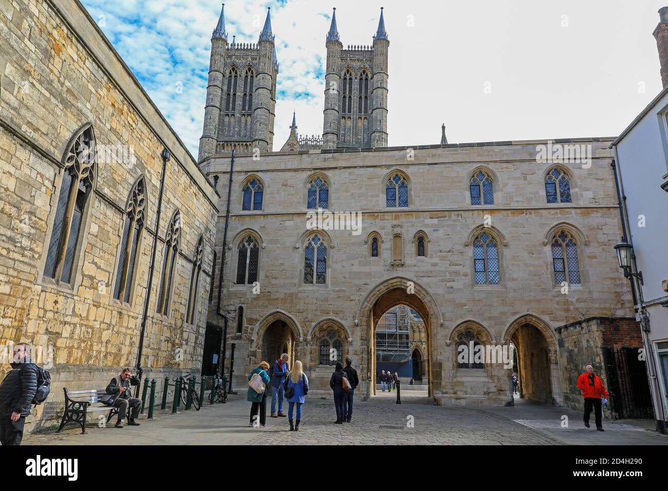 Exchequer Gate e Lincoln Cathedral nella città di Lincoln, Lincolnshire, Inghilterra, Regno Unito Foto Stock