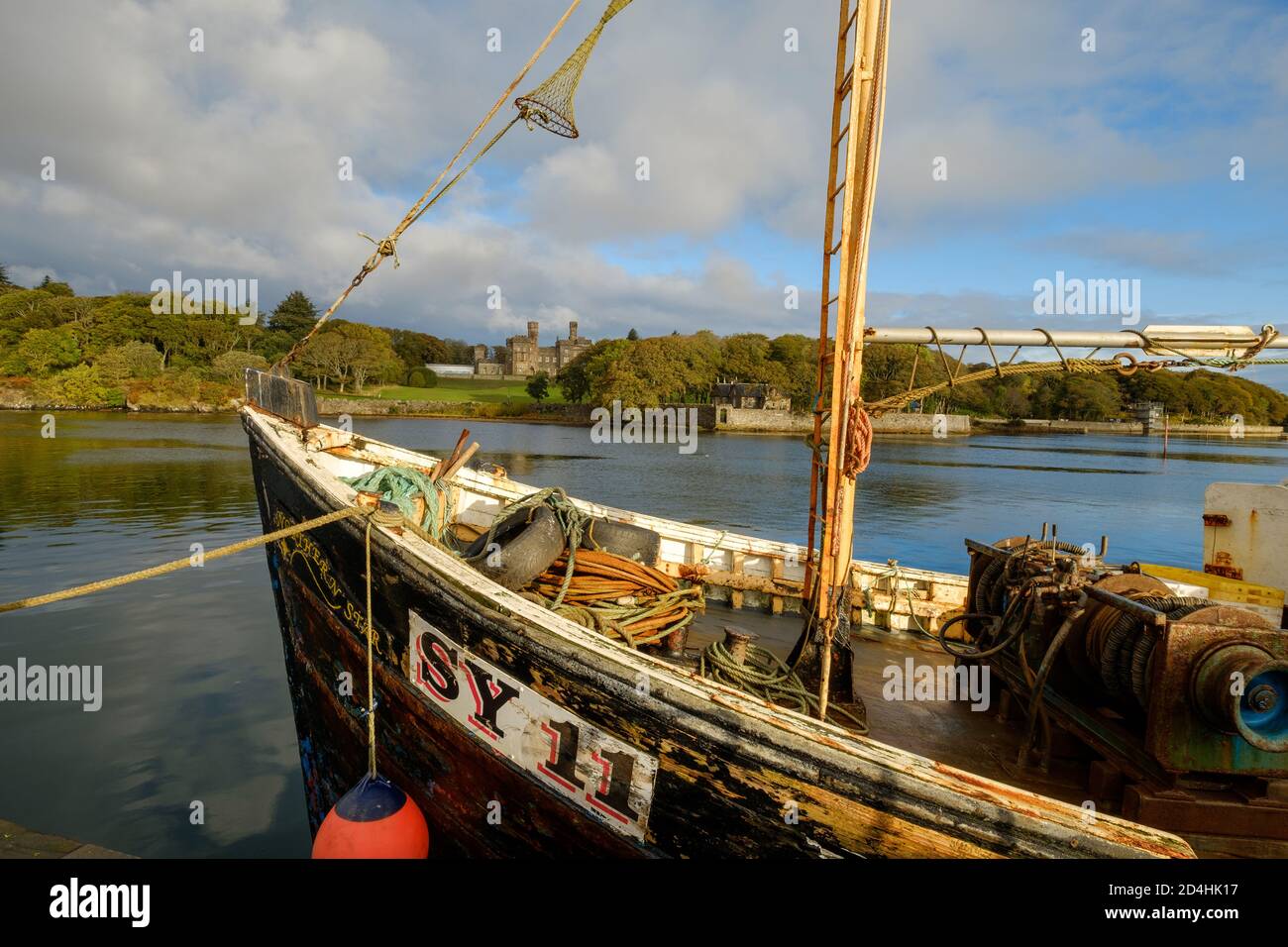 La barca da pesca Stornoway ‘Northern Star’, SY11, ormeggiata nel porto interno. Foto Stock
