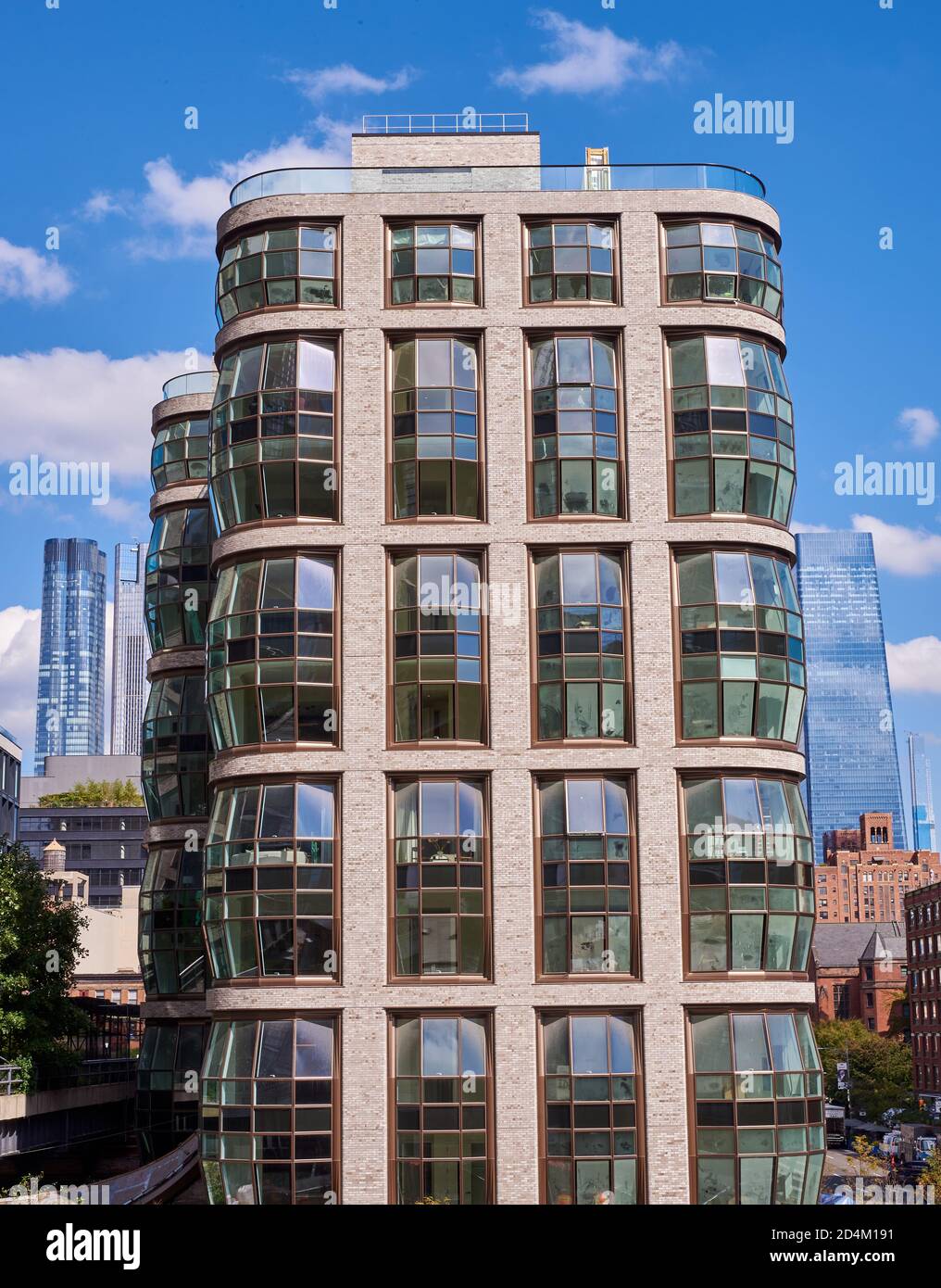 Il Lantern Building è un alto edificio residenziale a Chelsea, New York, le cui finestre scultoree si gonfiano e si protuberano Foto Stock
