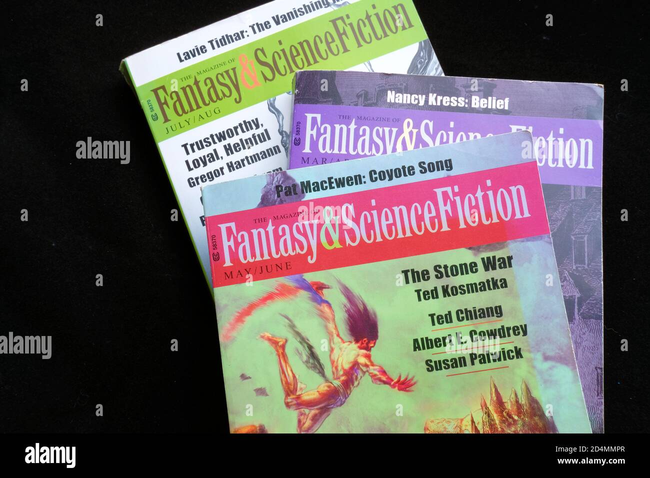La copertina della rivista di Fantasy & Science Fiction per l'edizione di maggio/giugno 2016; letteratura, cultura pop, letture e storie di fantascienza. Foto Stock