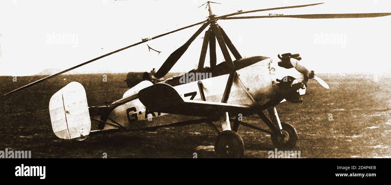 1928 - l'autogiro, l'autogiro, l'aereo del mulino a vento, il giroplano, il rotorcraft o il girocoptro inventati dall'ingegnere spagnolo Juan de la Cierva. Ha volato per la prima volta la sua invenzione il 9 gennaio 1923, presso il Cuatro Vientos Airfield di Madrid. L'autogiro di Cierva è considerato il predecessore degli elicotteri moderni. Sebbene il termine sia ora utilizzato universalmente, Autogiro era un marchio di fabbrica della Cierva Autogiro Company. L'aereo arrivò negli Stati Uniti il 11 dicembre 1928 accompagnato dal pilota di prova Arthur H.C.A. Rawson. Successivamente, la produzione di autogiro è stata autorizzata alla Pitcairn Autogiro Co, Focke-Wulf & Foto Stock