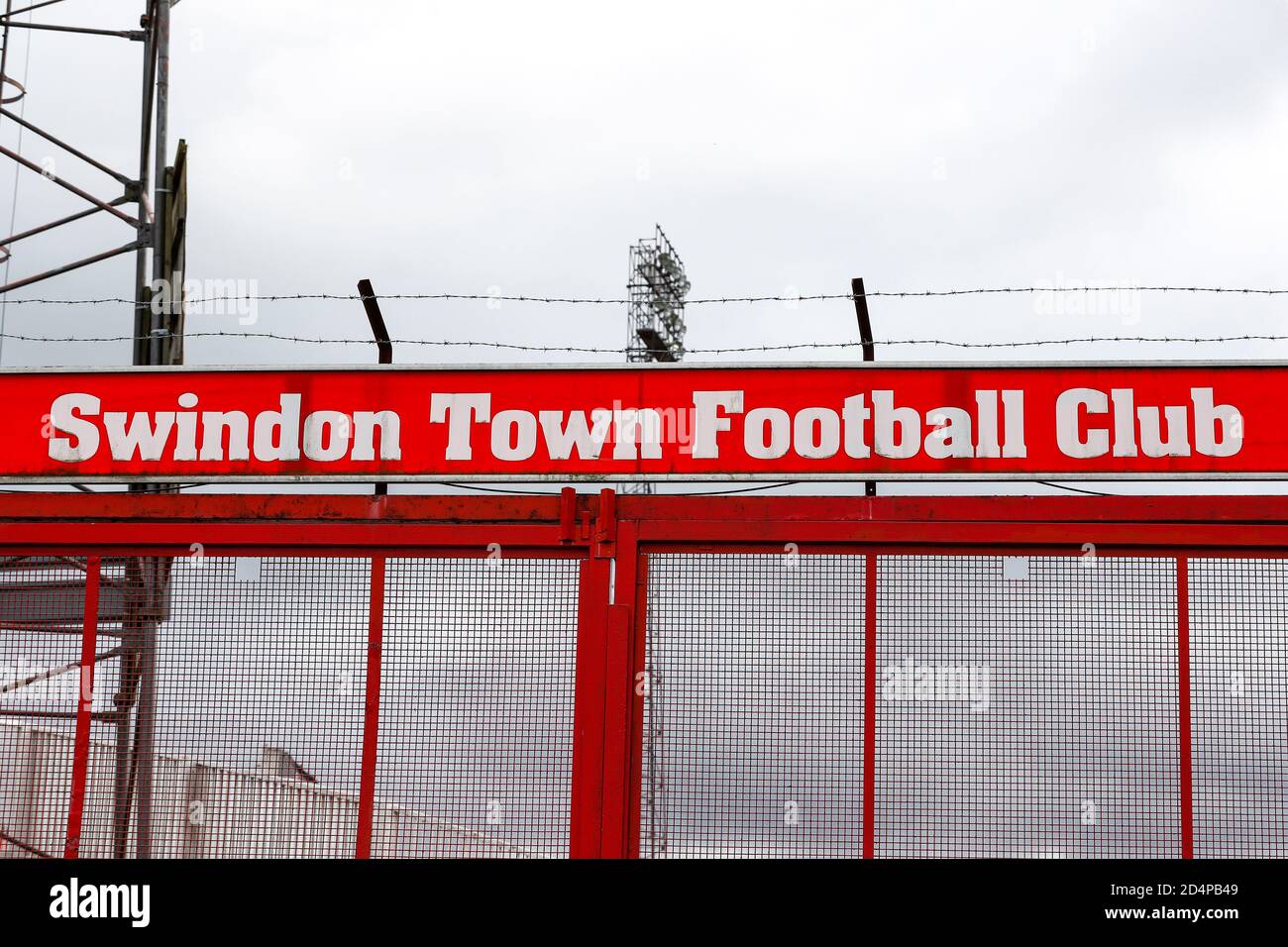 10 ottobre 2020; The County Ground, Swindon, Wiltshire, Inghilterra; English Football League One; Main Gate of Swindon Town Foto Stock